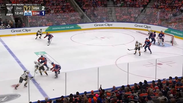 Whitecloud and Smith High Switch in Offensive Zone