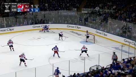 Strong Side Reverse Breakout by Devils