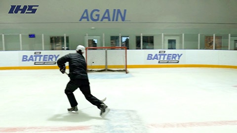 Stationary Wall Pull For Defenseman